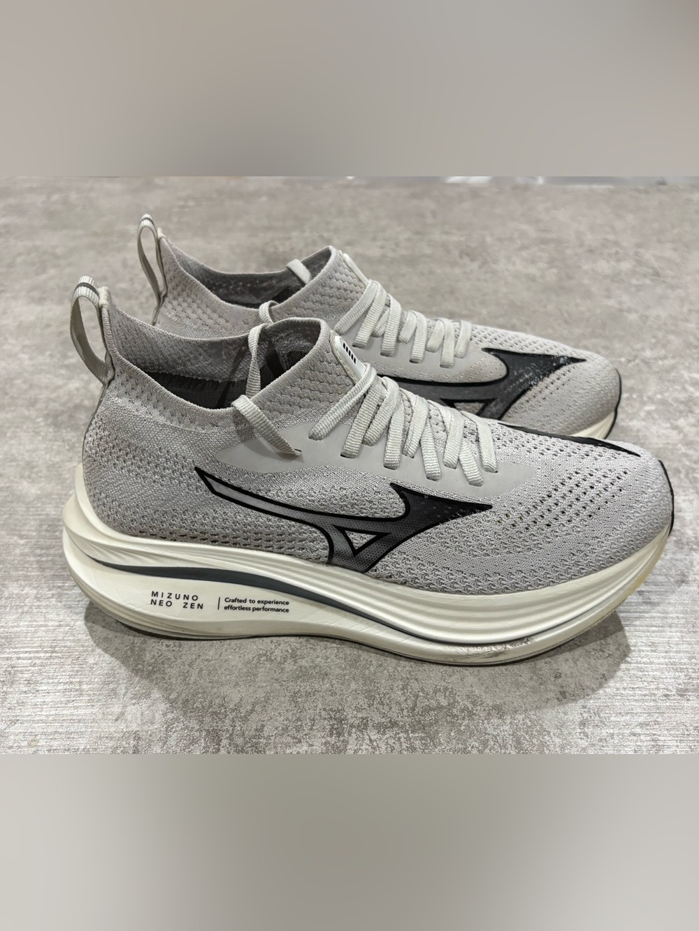 Mizuno Neo Zen Nimbus Cloud Running Shoe